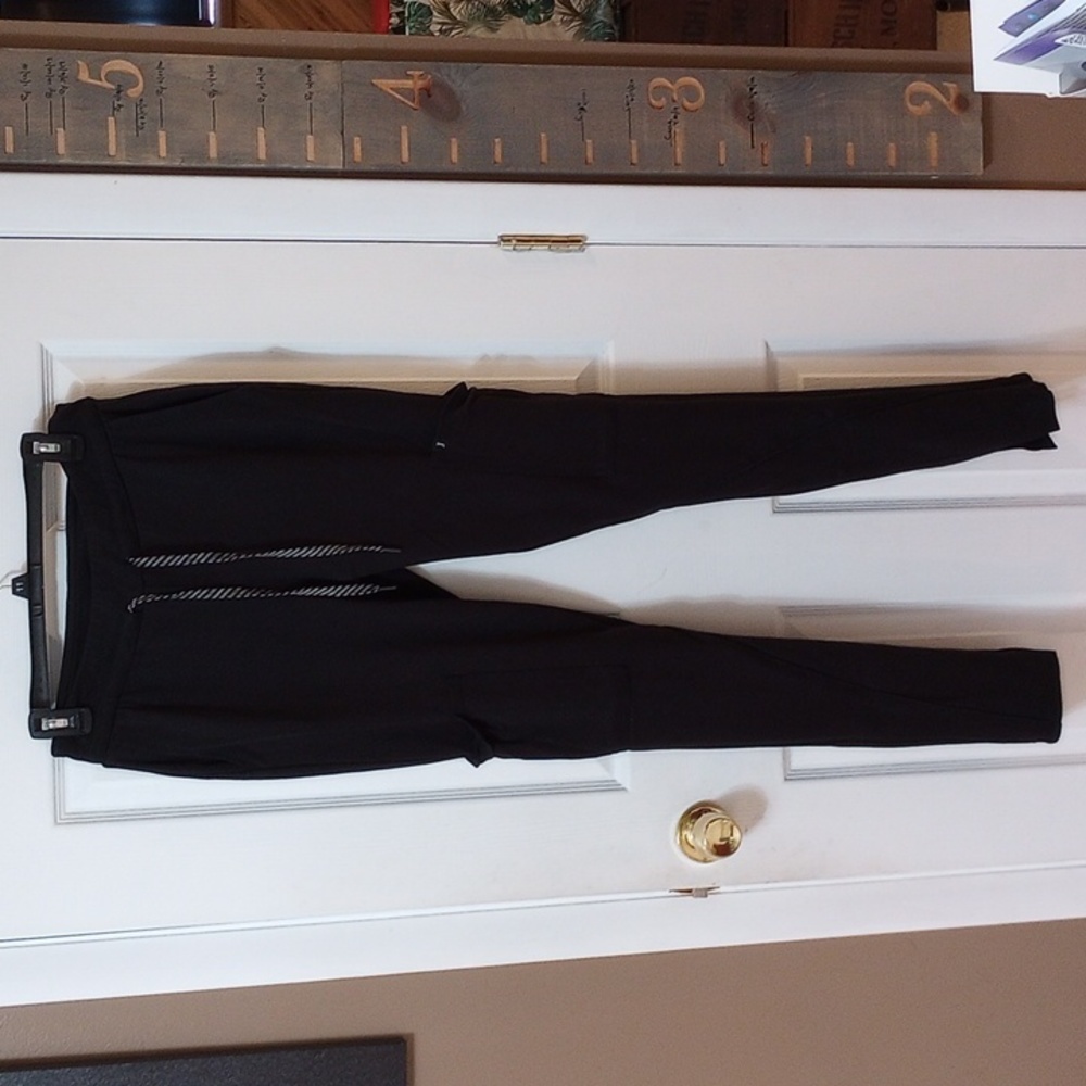 Jaanuu black scrub pants